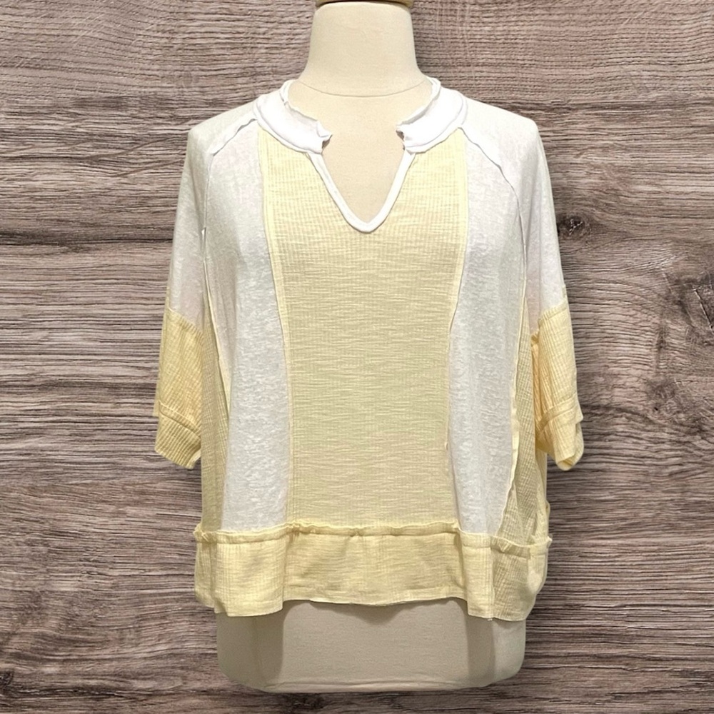 POL Oversized Yellow and White Top sz  S-2XL